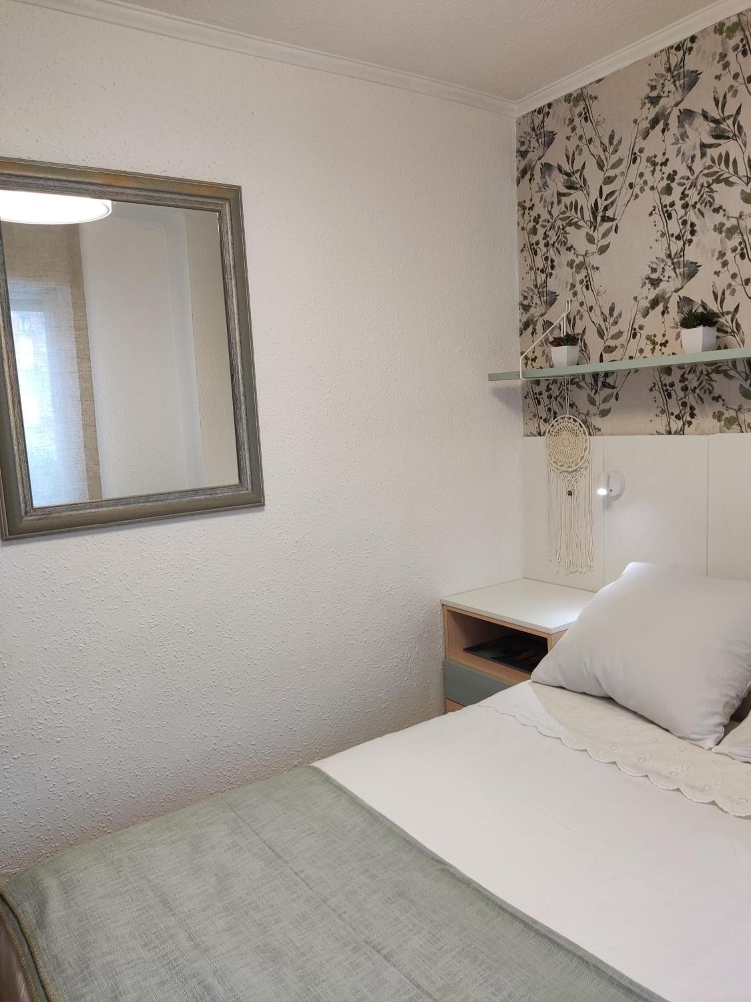 Villaverde Rooms, Privada Bano Compartido Madrid Exterior photo